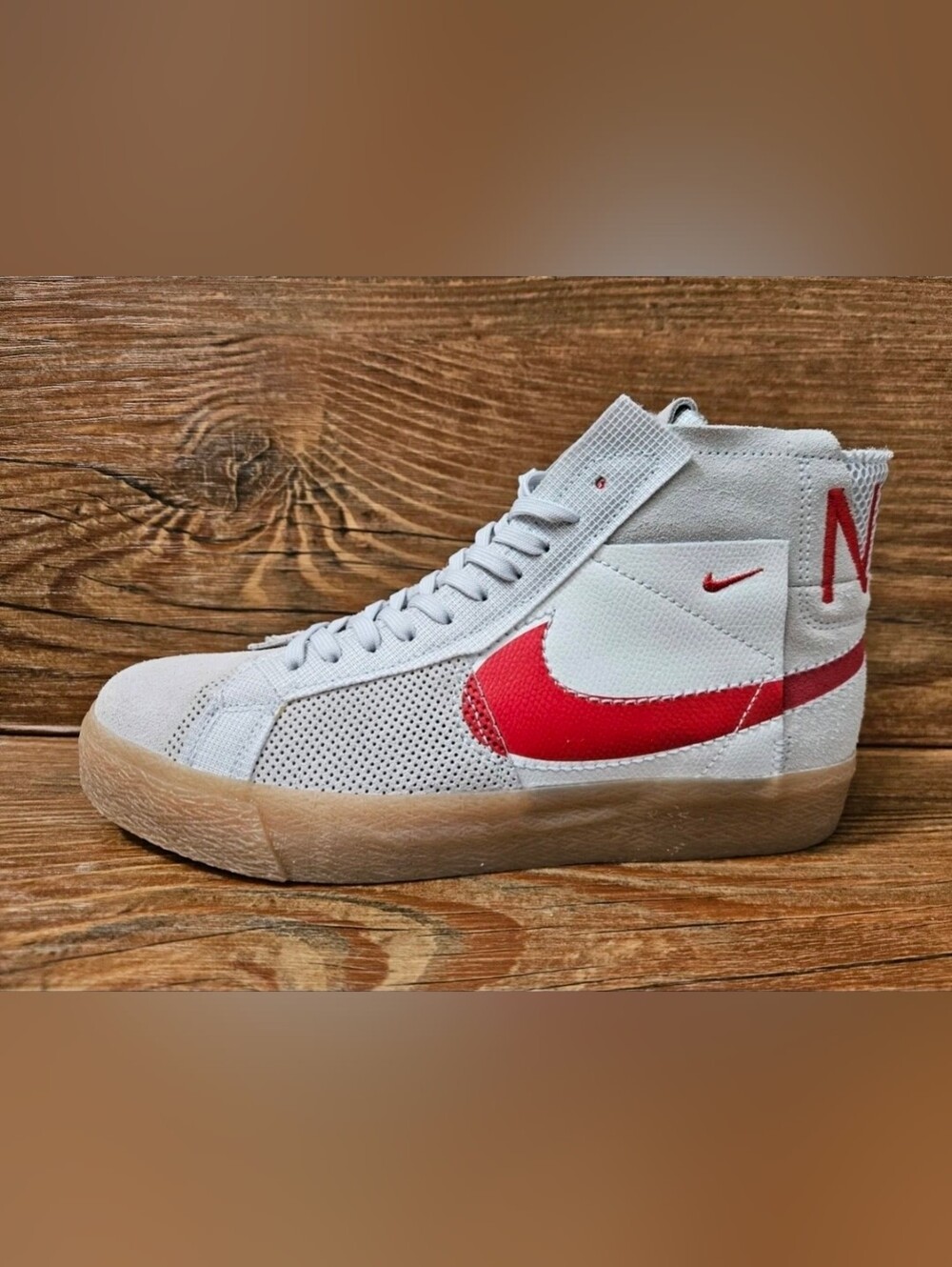 Nike SB Zoom Blazer Mid Premium shoes in "Summit White/University Red Sz 8